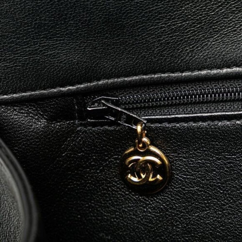 CHANEL CC Patent Shopping Tote Quilted Chain Shoulder Bag Gold Purse - Picture 10 of 16